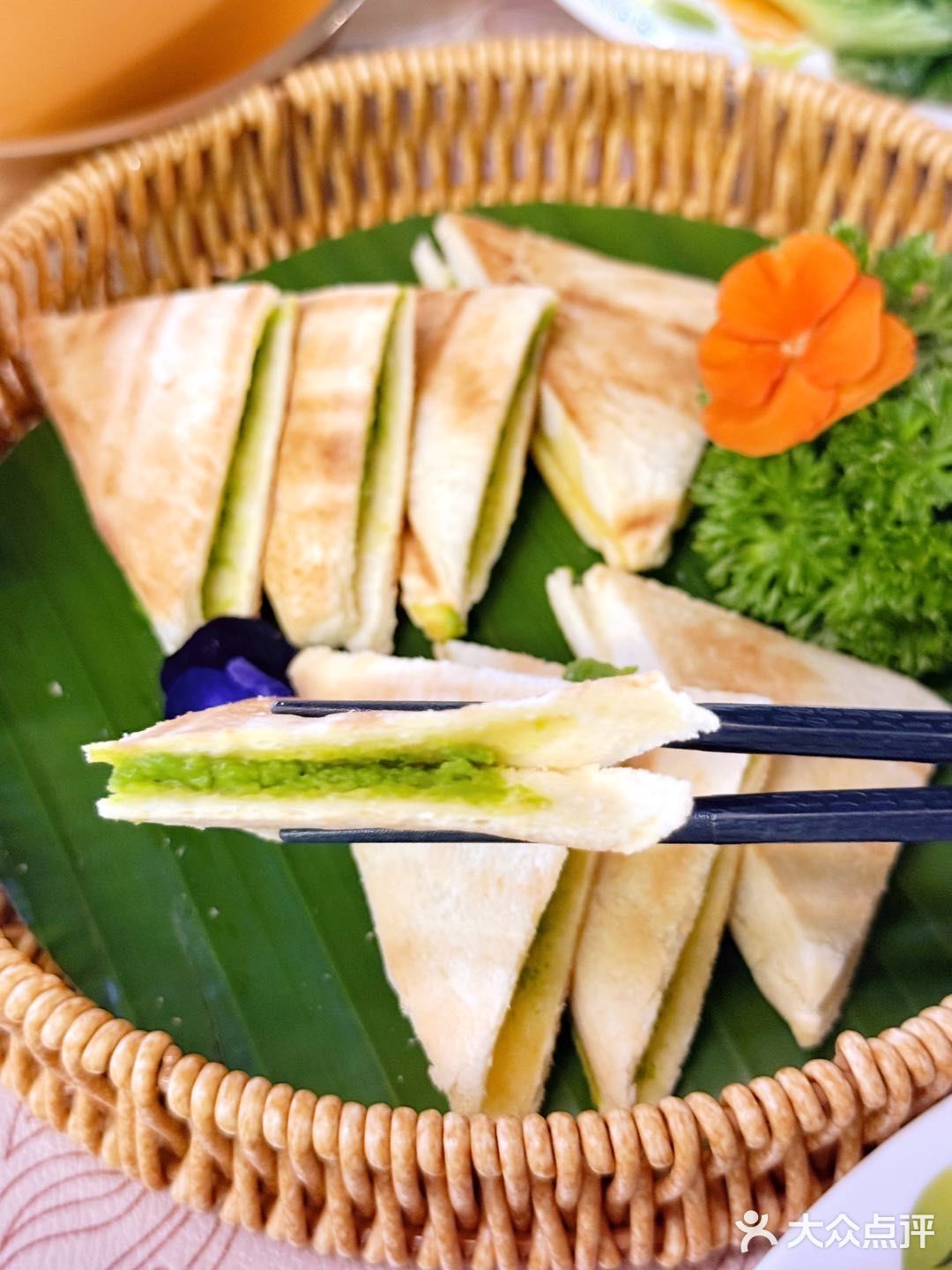 不是我说，这家店的泰国打抛饭做的也太……