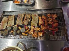 -马路牙子地桌烤肉(工体店)