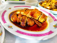 玫瑰豉油鸡（例）-东鑫记港式茶餐厅(南京东路店)