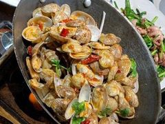 -东来菜馆•手抓海鲜家常菜•海鲜锅贴(鸽子窝店)