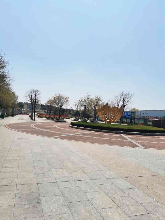 金牛山公园-"乳山市中心的一个公园,要逛的话也要一个多.