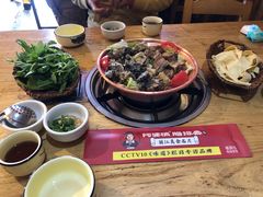 -阿婆情腊排骨火锅(金虹路店)