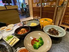-草家酱蟹炭火烤肉店(珲春南路一店)