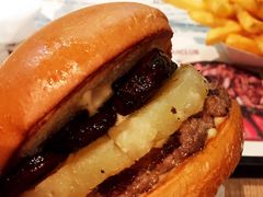 -The Habit Burger Grill 哈比特汉堡(复兴soho店)