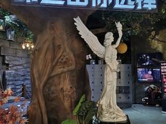-暴风岛沉浸式体验馆(百联世纪店)