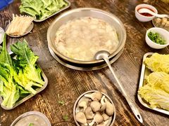-巴山一绝烤全羊(三圣乡刘家花园店)