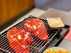 铺天盖地火牛寿司（2枚）-仙隐小鹿中华料理(南宁万象城店)