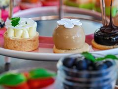 -亚龙湾喜来登·美景台大堂吧