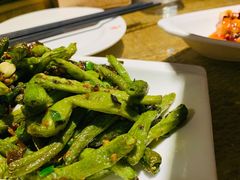 干煸四季豆-渝信川菜 · 川味家常菜(长安店)