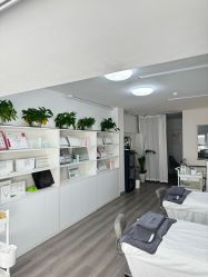 -Dr·Jane皮肤管理中心