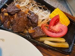 铁锄牛排-穹六人间 people 6(岳阳路店)