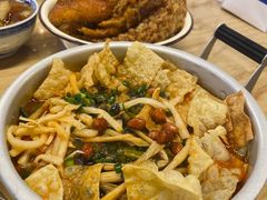 -丽丽三鲜螺蛳粉(田林路店)