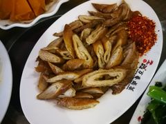 -老鼎万春卤菜(鹭湖宫8区店)