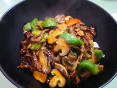 双菇牛柳饭-白玉兰小吃(新村路店)