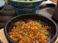 -川流不息·地道川菜·小龙虾(新松江路店)