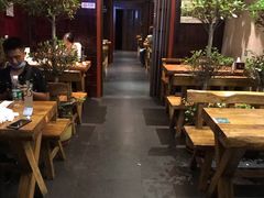 大堂-万记麻辣烫国展总店
