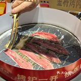 这家烤肉还挺火🔥