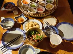 -包整·丝娃娃(一览甲秀楼风景店)