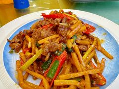 桂林酸笋炒牛肉-大师傅金奖啤酒鱼(西街口总店)