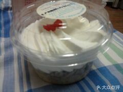 -红宝石·鲜奶小方·海派西点房(浦三店)