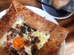 鸡蛋蘑菇熏肉荞麦可丽饼-RAC BAR(安福路店)