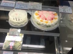 -红宝石·鲜奶小方·海派西点房(南丹店)