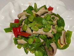 青椒炒鹅肠-俊江南时尚创意餐厅