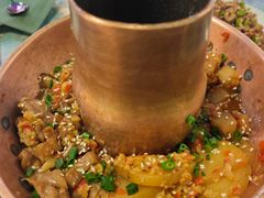 土司铜锅油焖鸡-浩海火烧云傣家菜(京广店)