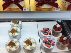 -花花卷卷·鲜食蛋糕(静安久光百货店)