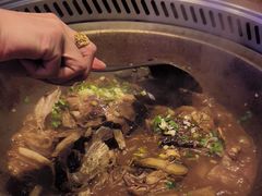 -山里屯铁锅炖·东北菜(康桥店)