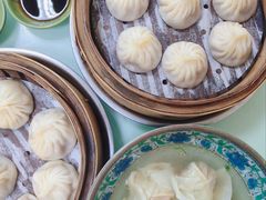 蟹黄汤包-食惠里小笼包面馆(越秀店)