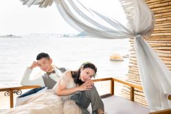 -现代经典婚纱摄影