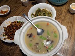 -爱碗亭·鲜炒湖南菜(壹城中心店)
