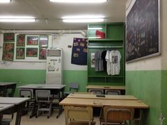 大堂-做了不起的80后