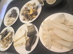 -天宜隆蘑菇宴火锅(石景山旗舰店)