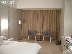 DSCN0254-杭州滨江宝龙城华美达酒店
