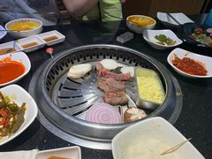 -木槿花韩式炭烤·熟成肉工坊(孙文东路店)