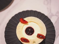 -潮一不贰·法式甜品·生日蛋糕·西式简餐(外滩店)