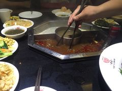 -重庆德庄火锅(体育中心店)
