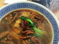 -沪西老弄堂面馆(定西路店)