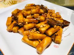 松子牛肉炒年糕-梁溪河畔·吉府花园(南长街南下塘店)