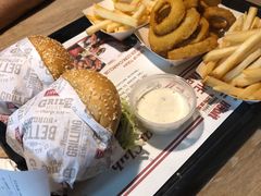 洋葱圈-The Habit Burger Grill 哈比特汉堡(复兴soho店)