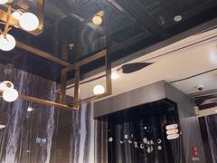-海底捞火锅(长宁路龙之梦店)