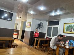 -万和春排骨砂锅米饭(湖北路店)