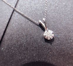 点击看大图 -钻石小鸟钻戒婚戒定制(石路店)