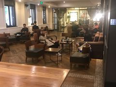 大堂-星巴克臻选(广州沙面店)