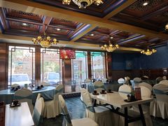 -乡村馕坑肉·烧烤·新疆菜·本地人更爱吃(阿勒泰首店)
