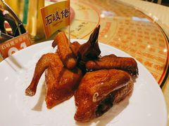 招牌烤乳鸽-石岐佬中山菜馆(张溪店)