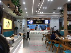 大堂-穆芳阁兰州纯汤牛肉面(西安总店)