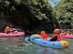 -安吉龙王山峡谷漂流